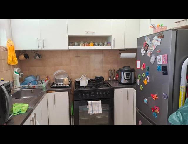 1 BEDROOM APARTMENT FOR SALE IN OVERPORT